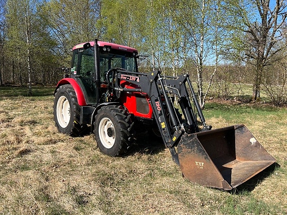Traktor Zetor 7441, 2007, Manuell, 2071h, frontlastare