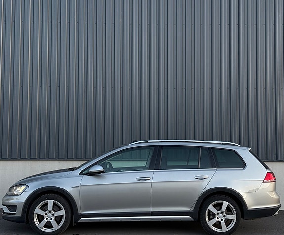 Volkswagen Golf Alltrack 6 of 25