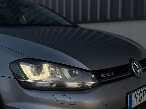 Volkswagen Golf Alltrack 25 of 25