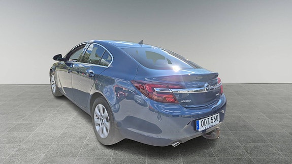 Opel Insignia 4 of 5