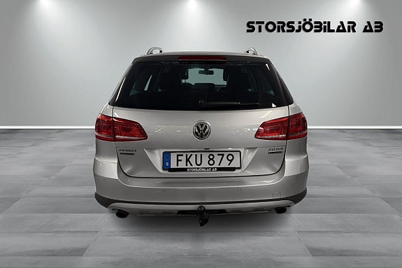 Volkswagen Passat Alltrack 4 of 5