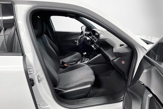 Peugeot 2008 4 of 5