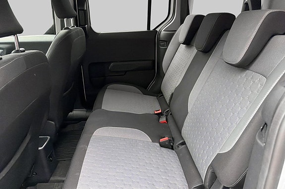 Ford Courier Tourneo 7 of 18