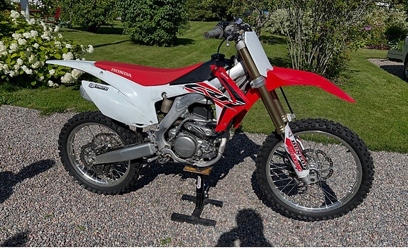 Honda 250 CRF 2 of 2