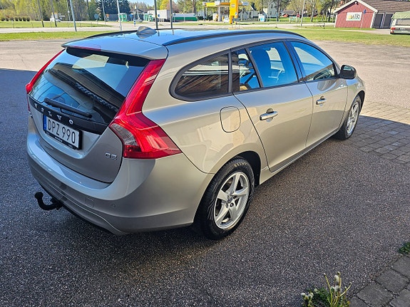 Volvo V60 7 of 20