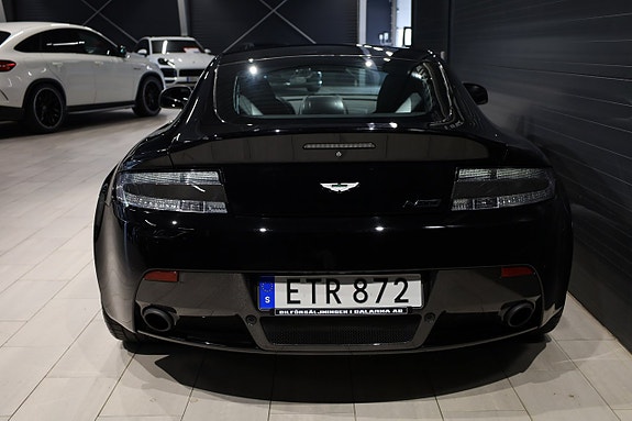 Aston Martin Vantage 5 of 5