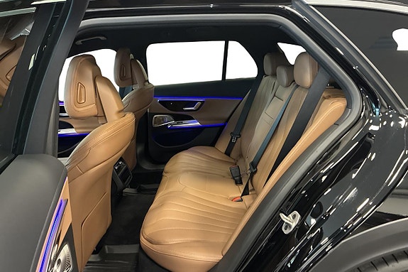 Mercedes-Benz E300 de 10 of 27