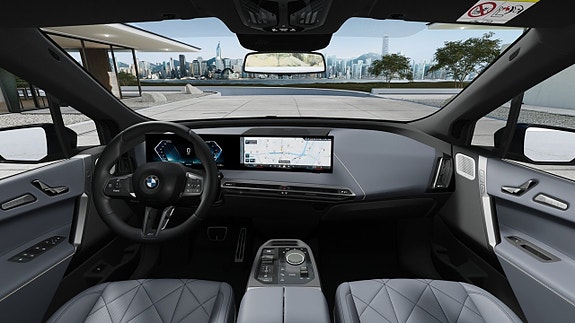 BMW iX 9 of 13
