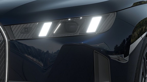 BMW iX 6 of 13