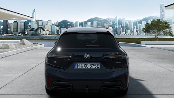 BMW iX 5 of 13