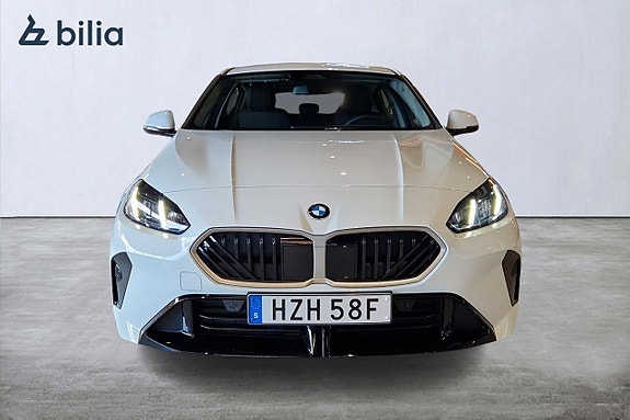 BMW 120 6 of 21