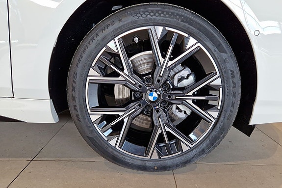 BMW 120 17 of 21
