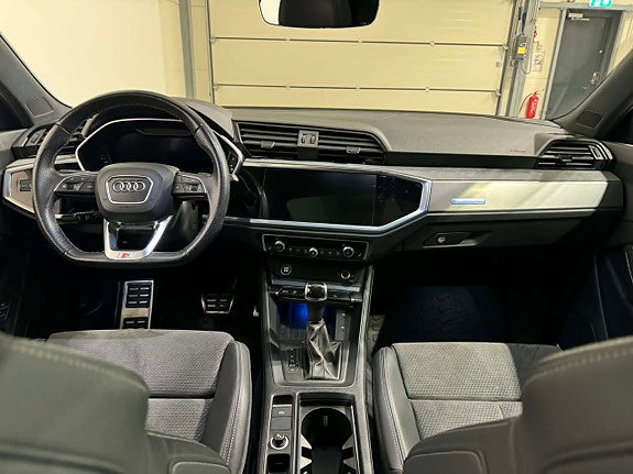 Audi Q3 15 of 26