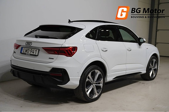Audi Q3 4 of 5