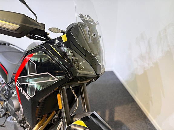 Moto Morini X-Cape 700 6 of 8