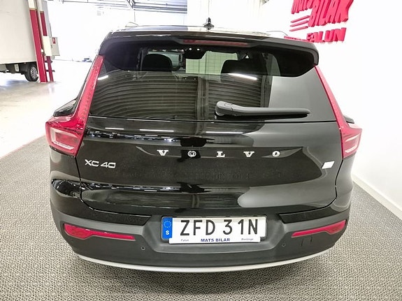 Volvo XC40 7 of 10