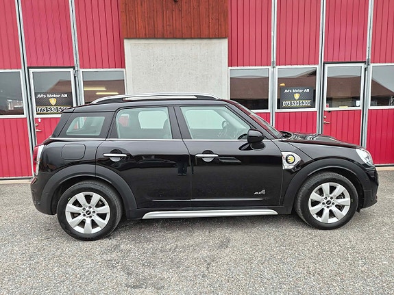MINI Countryman Cooper SE 5 of 5