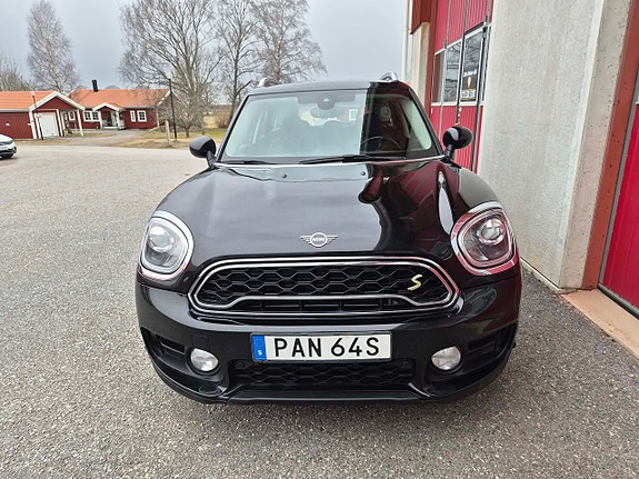 MINI Countryman Cooper SE 7 of 18