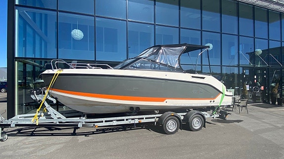 Uttern D65 Mercury F150XL -20 Inkl Boggietrailer