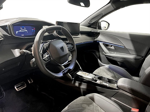 Peugeot 2008 4 of 5