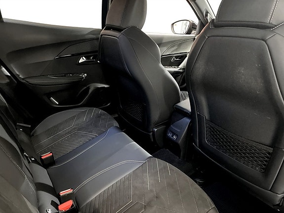 Peugeot 2008 12 of 15