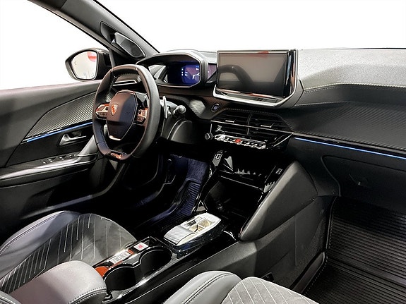 Peugeot 2008 11 of 15