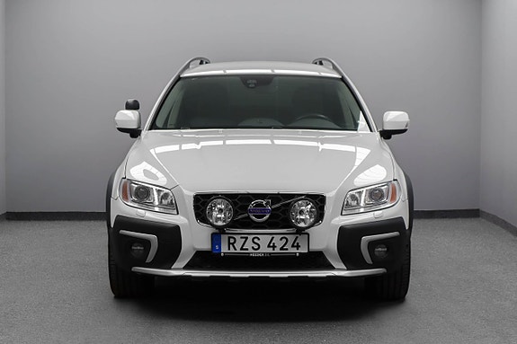 Volvo XC70 3 of 25