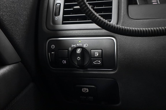 Volvo XC70 21 of 25