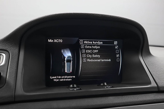 Volvo XC70 17 of 25