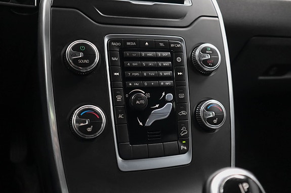 Volvo XC70 19 of 25