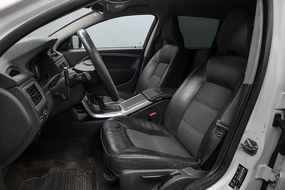 Volvo XC70 9 of 25