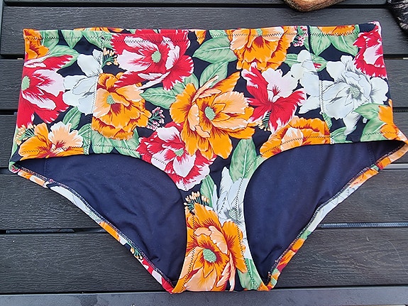 Product image 16 of 17