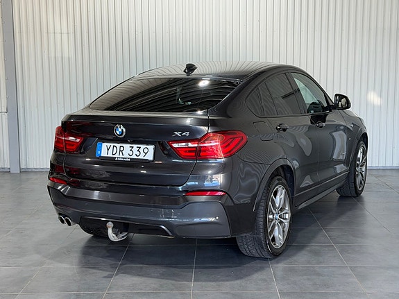 BMW X4 2 of 15