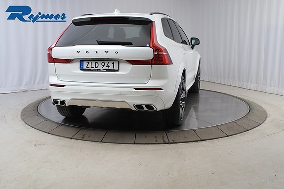 Volvo XC60 3 of 5