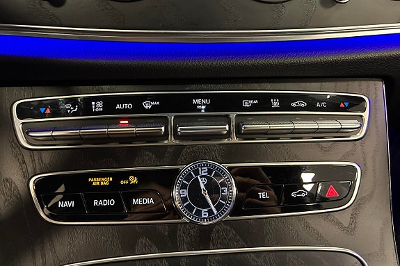 Mercedes-Benz E300 de 19 of 28