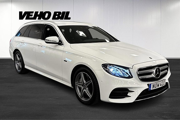 Mercedes-Benz E300 de 2 of 28