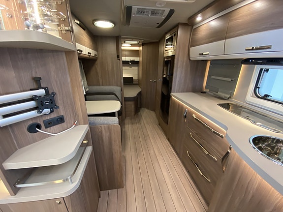Knaus Scandinavian Selection 650 UDF 7 of 19