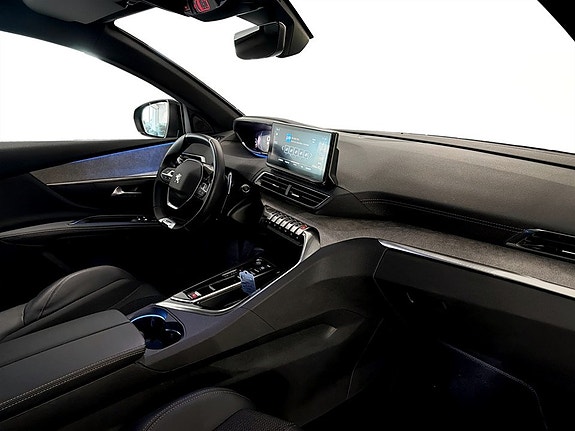 Peugeot 5008 14 of 18