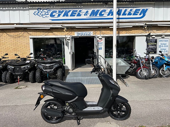 Peugeot Naked 4-takt Mad Black Kampanj