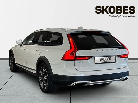 Volvo V90 Cross Country 5 of 5