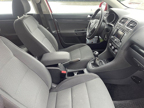 Volkswagen Golf VI 10 of 22