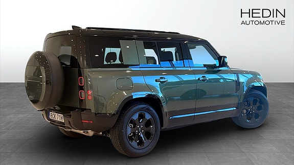 Land Rover Defender 90 2 of 5