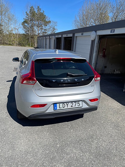 Volvo V40 5 of 9