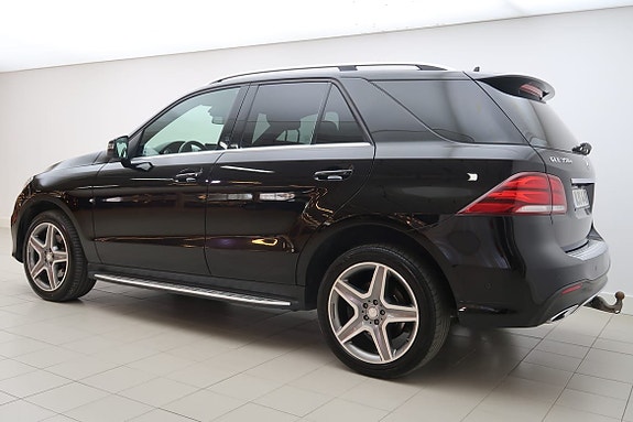 Mercedes-Benz GLE350 d 3 of 5