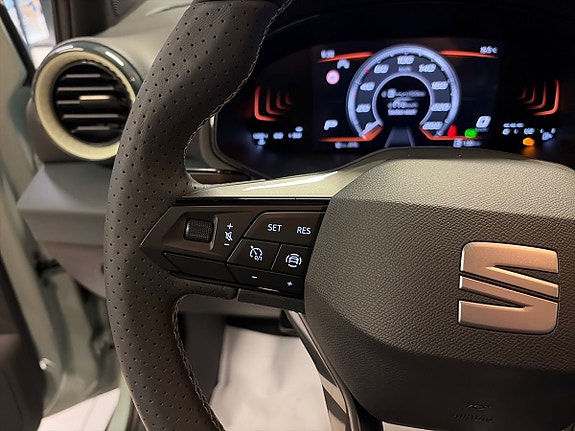 Seat Arona 20 of 23