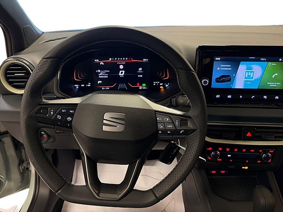 Seat Arona 10 of 23