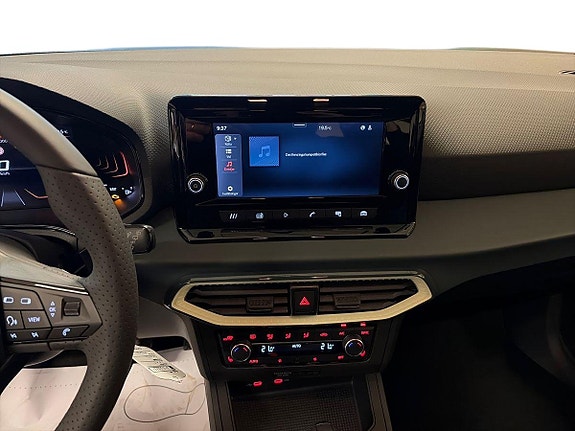 Seat Arona 11 of 23