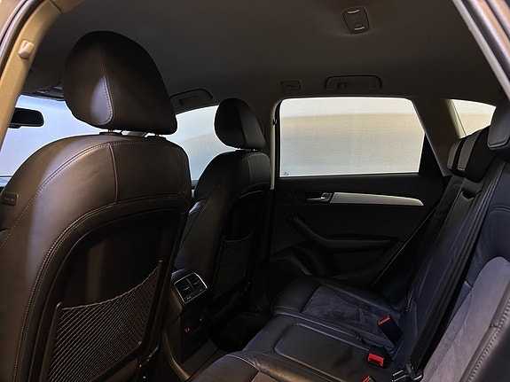Audi Q5 12 of 17