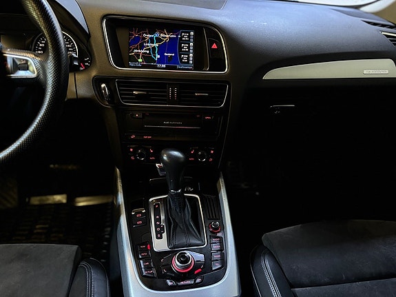Audi Q5 10 of 17