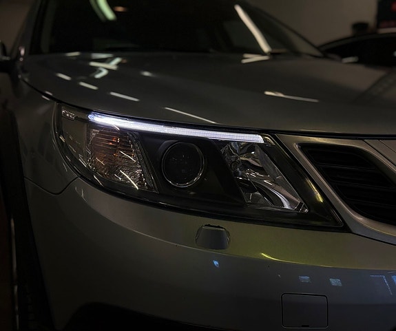 Saab 9-3X 4 of 5